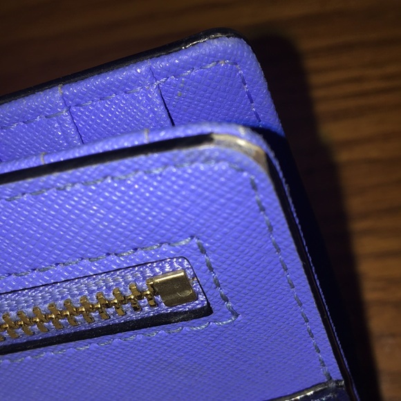 Kate Spade Laurel Way button wallet - Picture 4 of 4